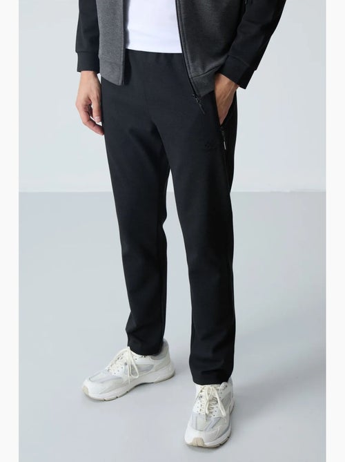 Men's conjunto active em malha com blocos de cor tommy - Kiabi Men's conjunto active em malha com blocos de cor tommy - Kiabi