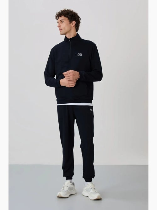 Men's conjunto de sweatshirt com fecho de correr frontal e calças tommy - Kiabi Men's conjunto de sweatshirt com fecho de correr frontal e calças tommy - Kiabi