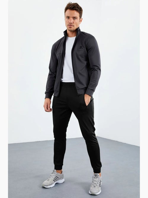 Men's conjunto de sweatshirt e calças em malha scuba tommy - Kiabi Men's conjunto de sweatshirt e calças em malha scuba tommy - Kiabi