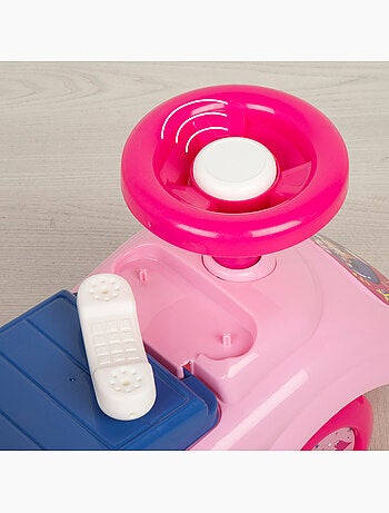 Minnie rides com telefone, buzina e arrumação