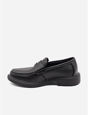 Mocassim alça cruzada