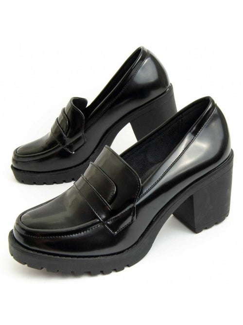 Mocassim Com Salto Material Sintético Montevita - Kiabi Mocassim Com Salto Material Sintético Montevita - Kiabi