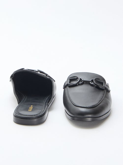 Mocassim detalhado com corrente - Kiabi