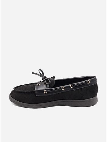 Mocassins alça cruzada