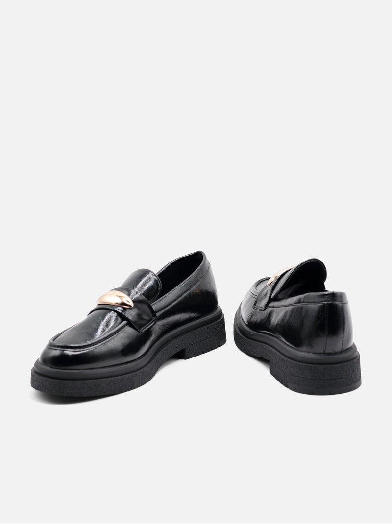 Mocassins com acabamento brilhante Preto - Kiabi