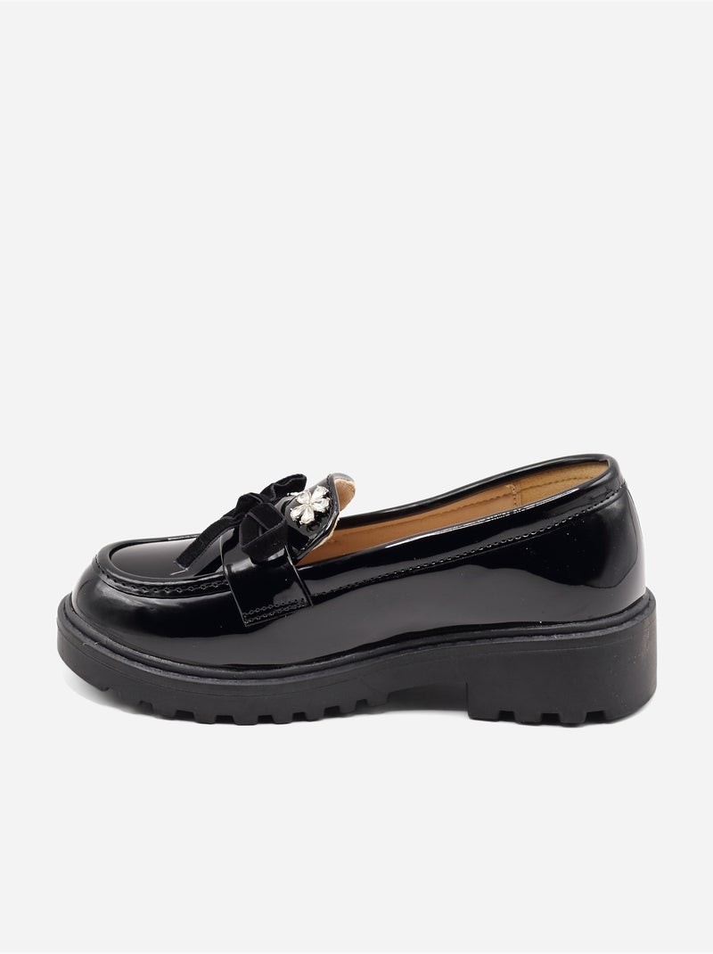 Mocassins com acabamento brilhante Preto - Kiabi