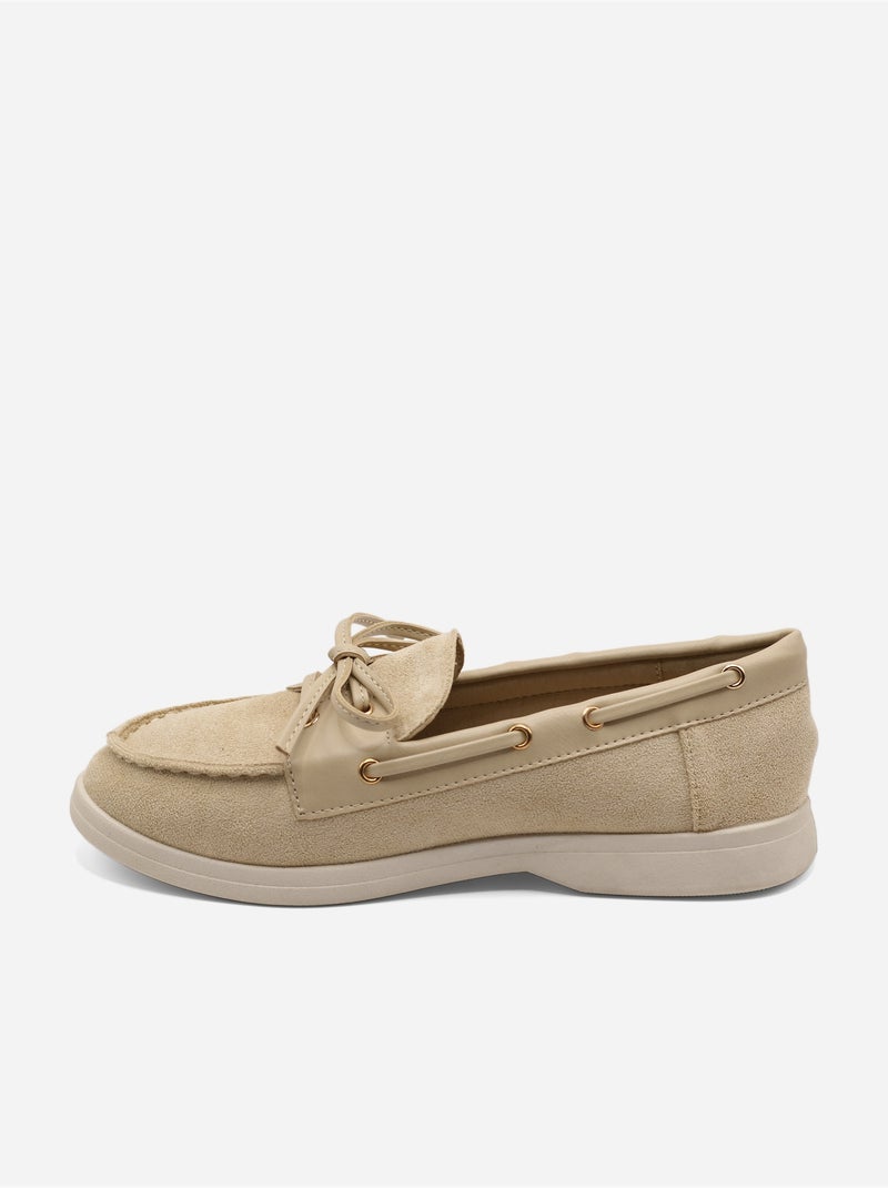 Mocassins com atacadores Creme - Kiabi