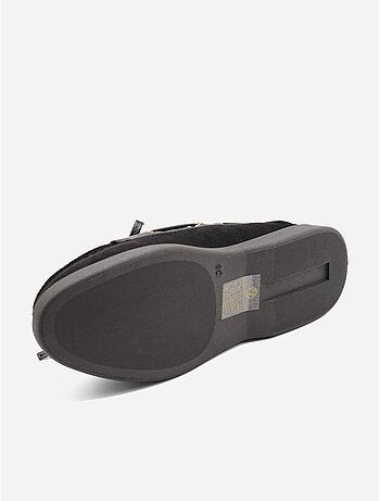Mocassins com atacadores