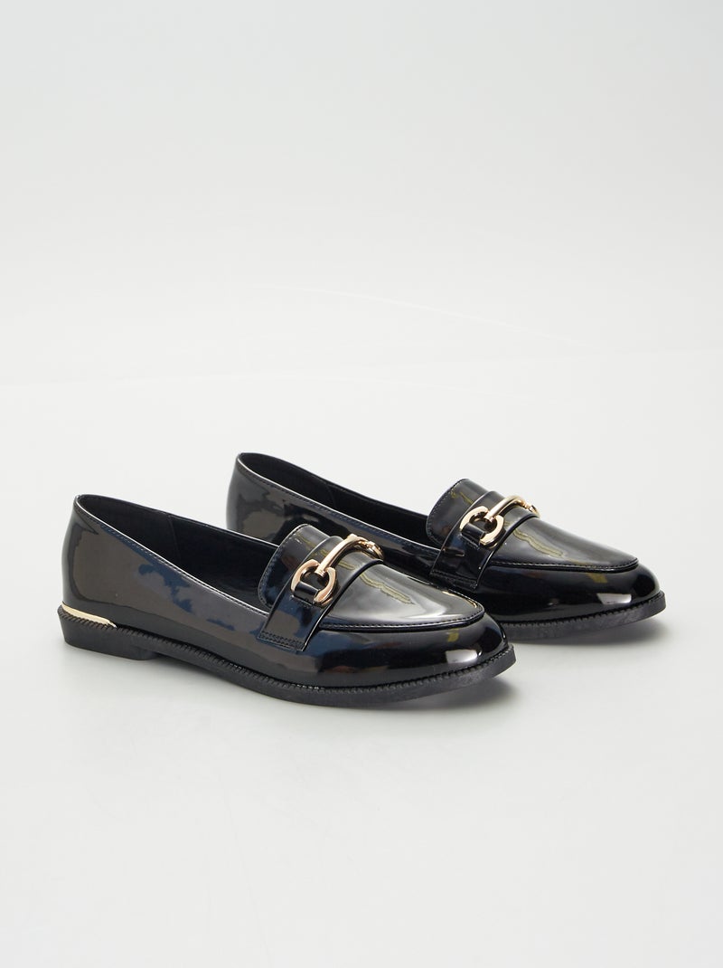 Mocassins com detalhes dourados em verniz PRETO - Kiabi