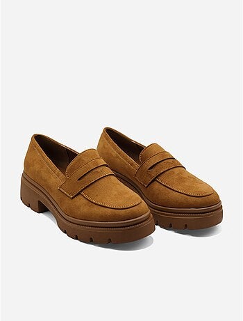 Mocassins com efeito de camurça