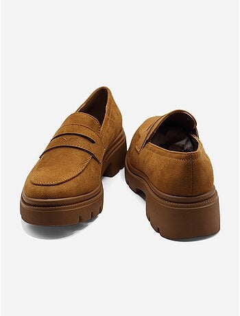 Mocassins com efeito de camurça