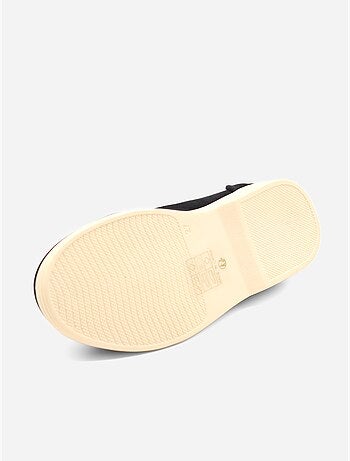 Mocassins com efeito de camurça