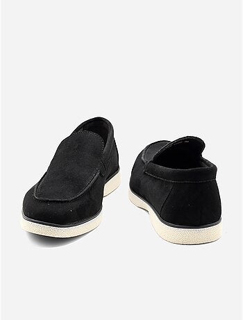 Mocassins com efeito de camurça