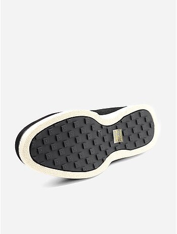 Mocassins com efeito de camurça