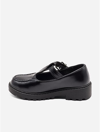 Mocassins com fivela