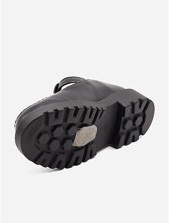 Mocassins com fivela