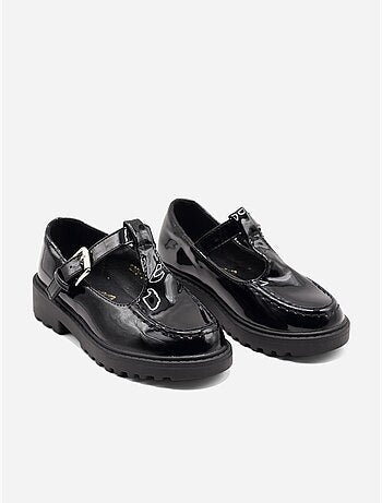 Mocassins com fivela