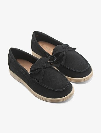 Mocassins com laços