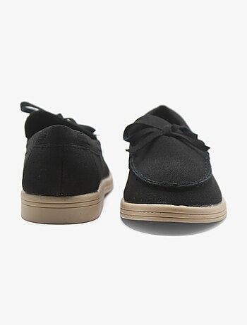 Mocassins com laços