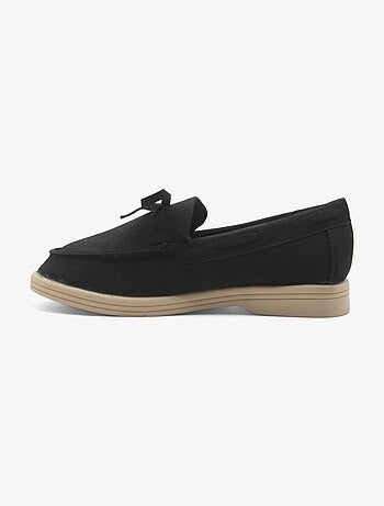 Mocassins com laços