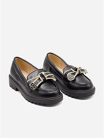 Mocassins com laços