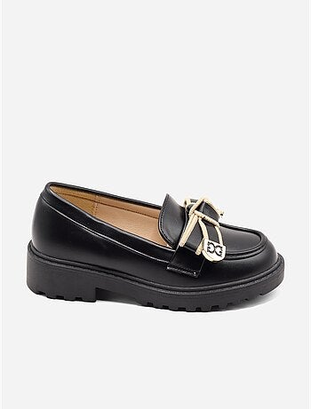 Mocassins com laços
