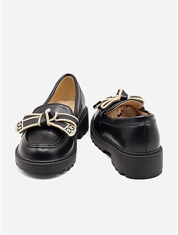 Mocassins com laços