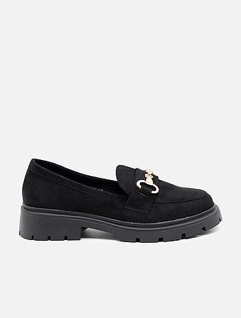 Mocassins com sola grossa