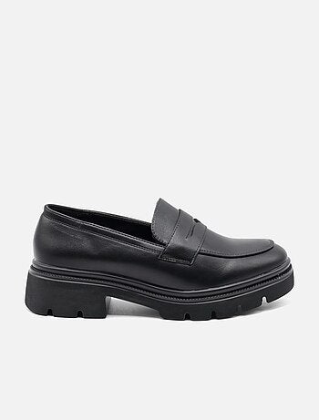 Mocassins com sola grossa