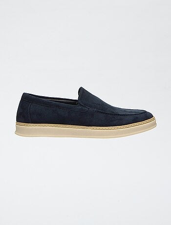 Mocassins em camurça