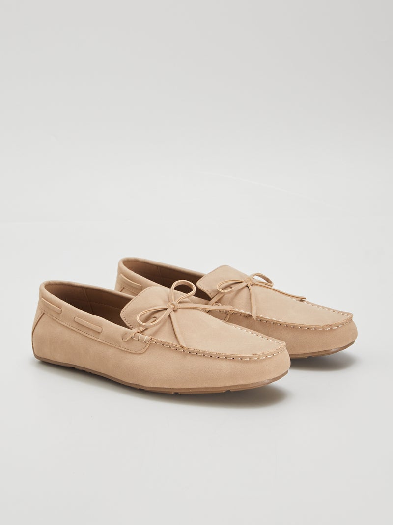 Mocassins em pele sintética bege - Kiabi