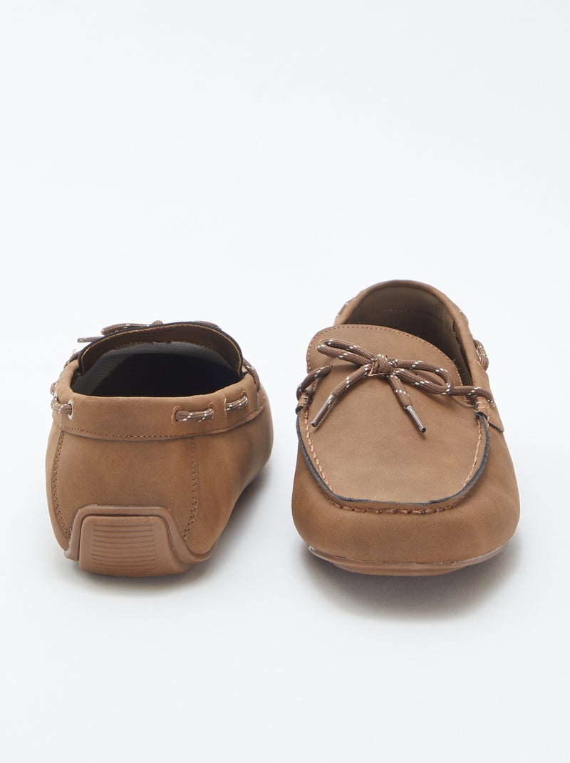 Mocassins em pele sintética CASTANHO - Kiabi