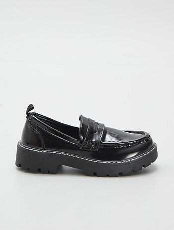 Mocassins em pele sintética de verniz