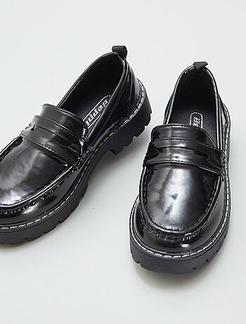 Mocassins em pele sintética de verniz
