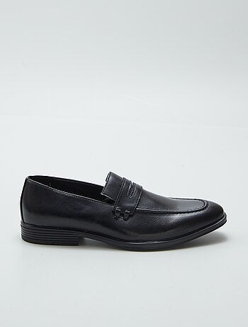 Mocassins em verniz