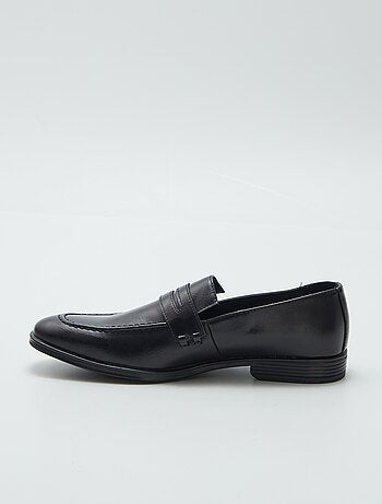 Mocassins em verniz