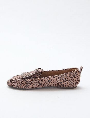 Mocassins leopardo em camurça