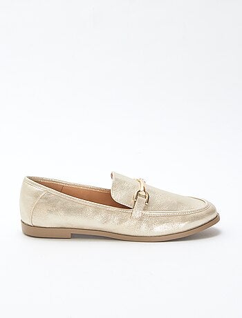 Mocassins prateadas com glitter