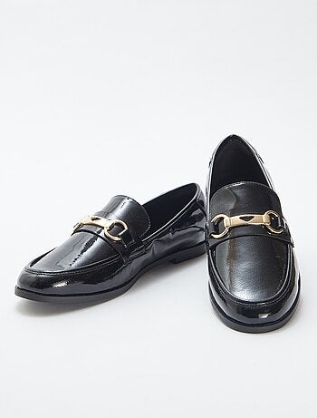 Mocassins rasos de verniz