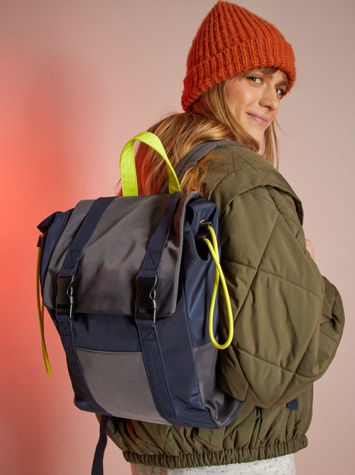 Mochila estilo 'trekking' - Kiabi