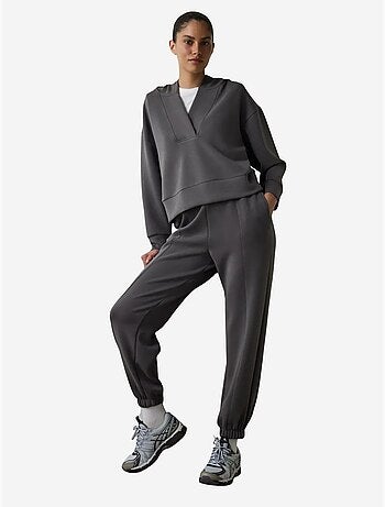 Moletom cropped com capuz em modal penti