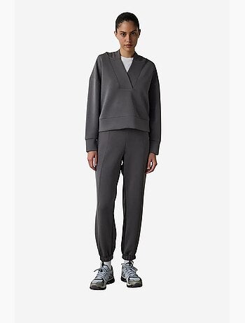 Moletom cropped com capuz em modal penti