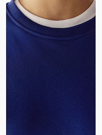 Moletom oversized feminino com gola redonda penti