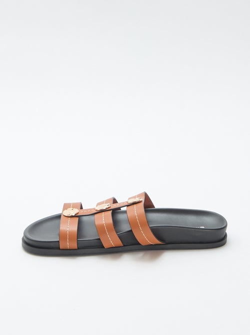 Mules com botões dourados fantasia - Kiabi