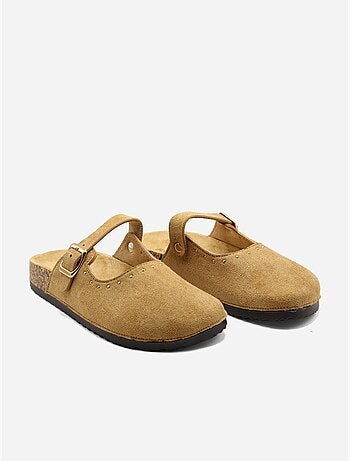 Mules com fivela com tachas