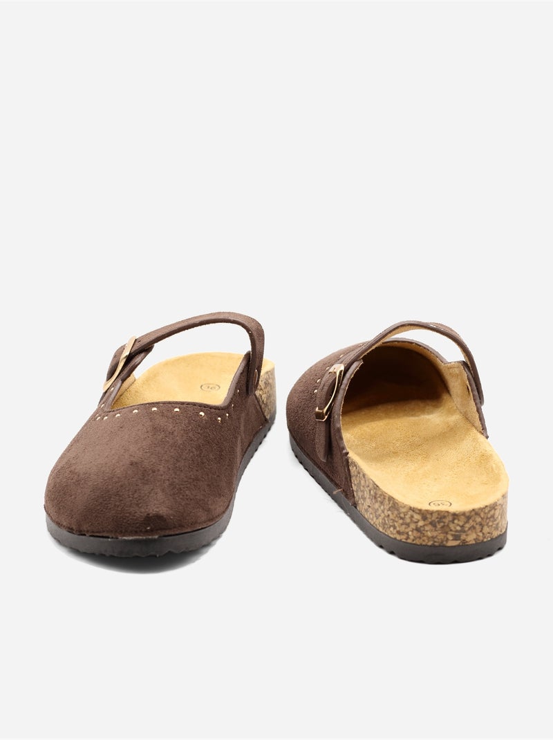 Mules com fivela com tachas Castanho - Kiabi