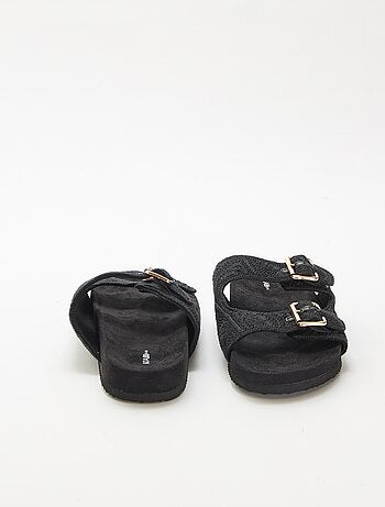 Mules de tira dupla em macramé