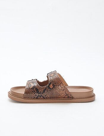 Mules douradas com tira dupla