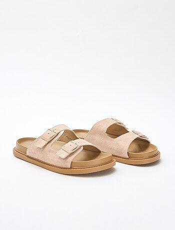 Mules em camurça sintética com tira dupla