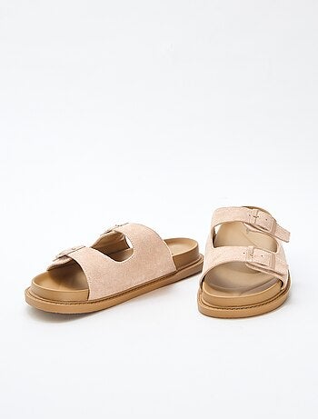 Mules em camurça sintética com tira dupla